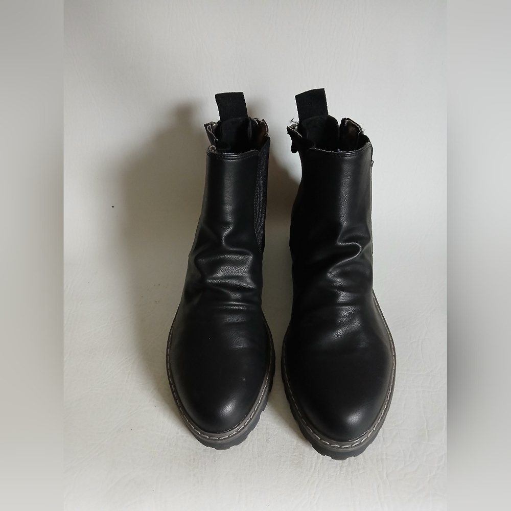 Blowfish Black Ankle Boots Double Back Zipper Sz7M Lug Heel & Sole Almond Toe